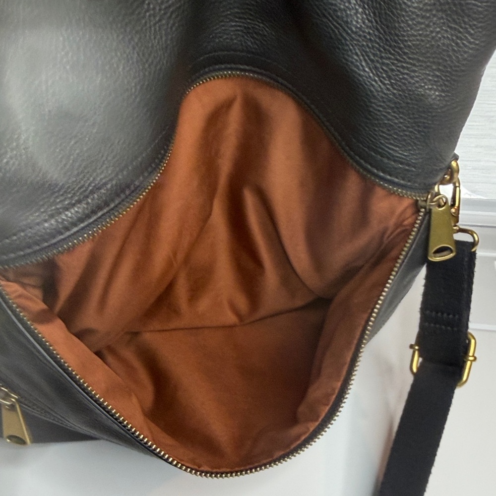 Fossil Leather Crossbody Satchel with Brown Handles - Picture 9 of 12